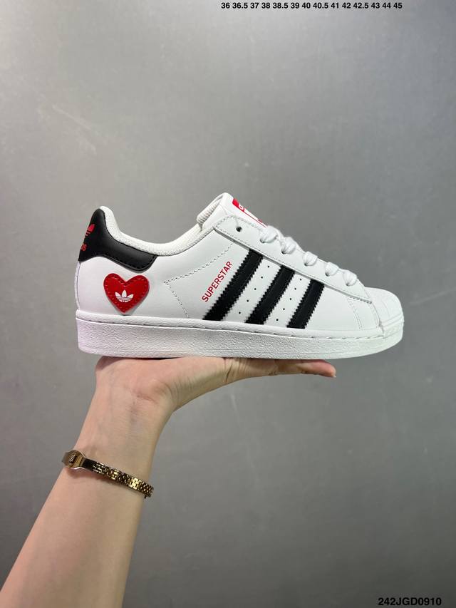 Adidas Originals Superstar 白黑 复古潮流 防滑耐磨 低帮 男女款 货号 Ji0124 号码：35-45 Id：242Jgd0910