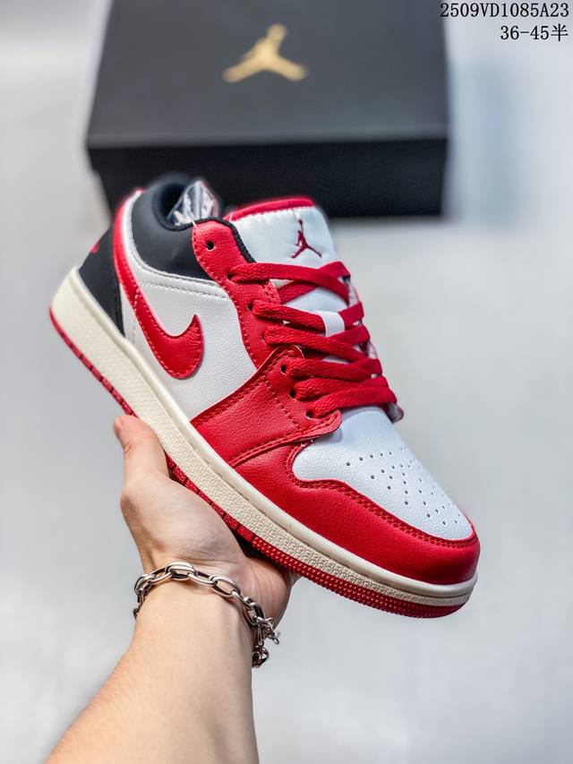 真标带半码 Nk Air Jordan 1 Low Aj1 乔1白酒红 低帮文化休闲板鞋 货号：Hf3148-102 尺码：36 36.5 37.5 38 38