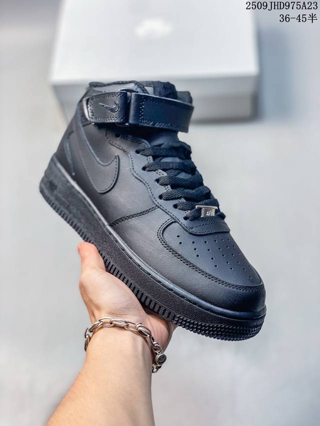 公司级 Nike Air Force 1 ‘07 空军一号低帮休闲板鞋 进口牛筋布 原楦头原纸板 纯正空军版型 定制鞋盒 全掌内置全掌气垫 原厂中底钢印 拉帮完