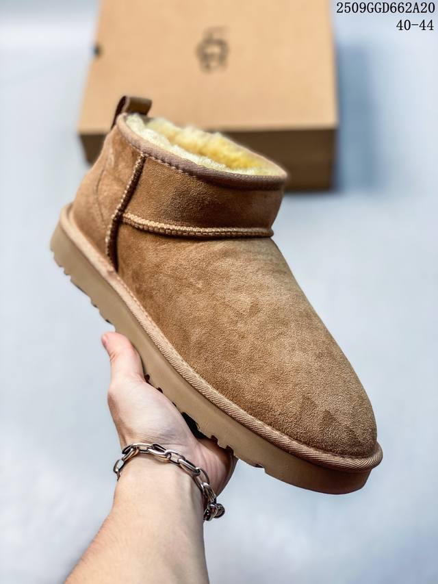 Ugg 1116109 Classic Ultra Mini 冬季加毛保暖雪地靴 皮毛一体短靴 码数：如图 编号：09Ggd662A20