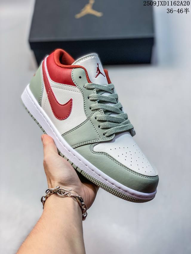 Jordan Air Jordan 1 Low“Laser Blue” 酷炫 百搭 低帮 复古篮球鞋 男女款 激光蓝 主货号Ck3022-004 尺码36-46