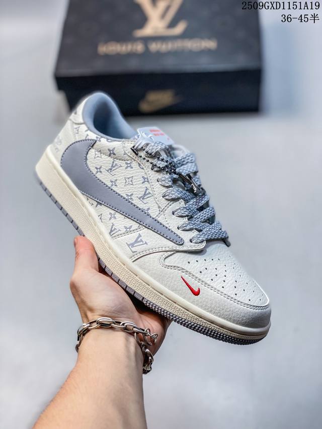 Travis Scott X Fragment Design X Jordan Air Jordan 1 Low Og Sp “北面联名 钢铁灰” 多方联名合作