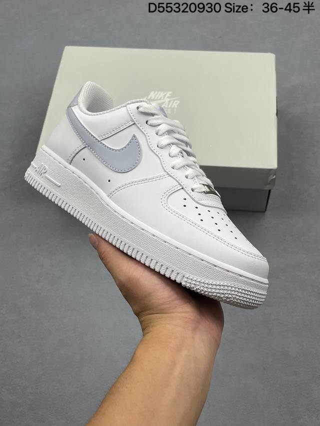 耐克 Nike Air Force 1 '07 Low 空军一号含气垫 小白鞋 2025年 蛇年新款 低帮百搭厚底增高休闲运动板鞋。柔软、弹性十足的缓震性能和出