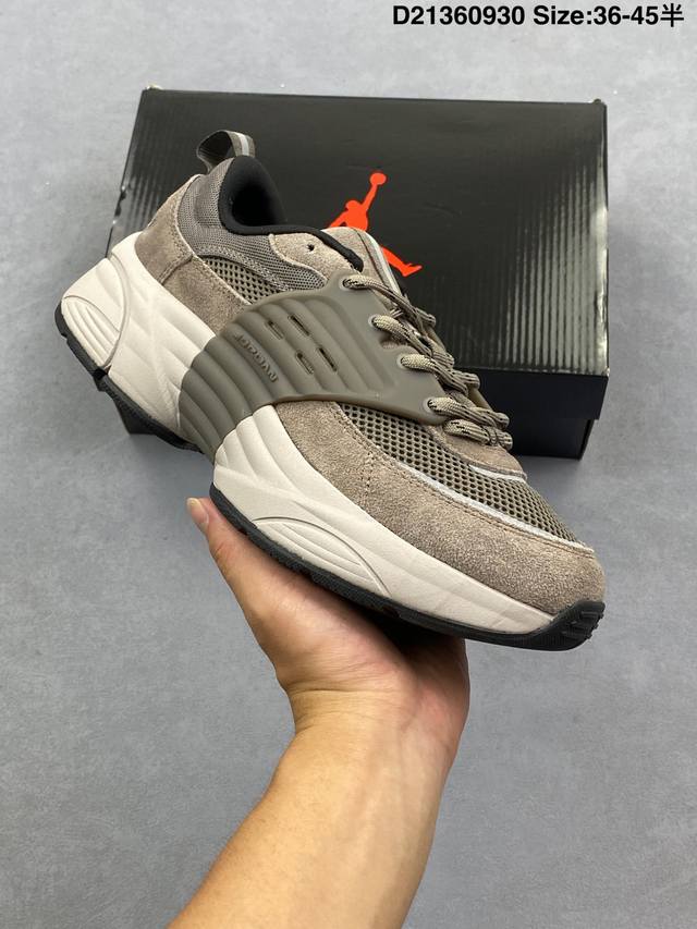 乔丹 Air Jordan Trunner 乔丹运动透气缓震休闲运动跑步鞋 货号：Ib3722 101 码数：36～45半 编号：D21360930