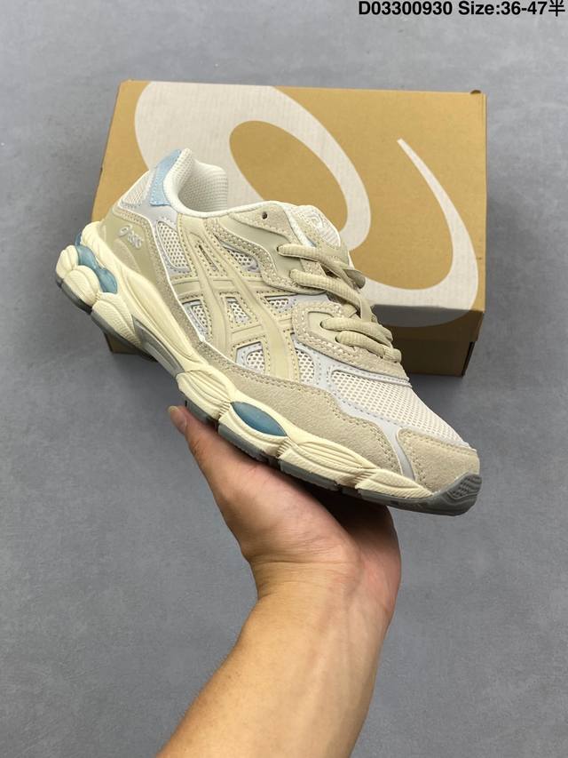 Asics 亚瑟士 男女鞋真标半码制，升级原楦原纸版开发，采用翻毛皮组合网眼布鞋面材质，后跟和前掌嵌入Gel胶缓震,轻质发泡材料组合耐磨橡胶外底又一双 鞋圈黑马