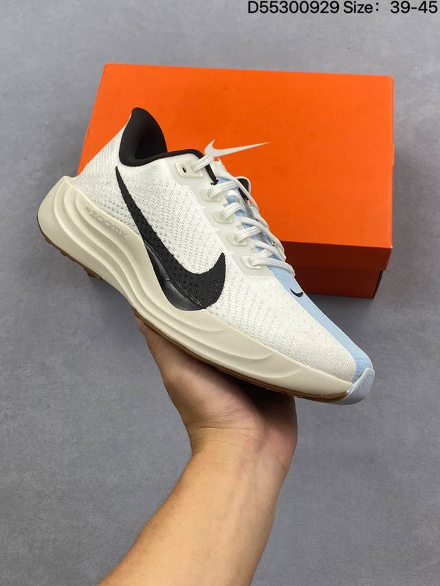 Nike Flex plus pegasus plus 舒适跑鞋 网面透气跑步鞋 兼顾迅疾外观和稳固脚感 后跟覆面和中足动态支撑巧妙融合 缔造稳定顺畅的迈步体验