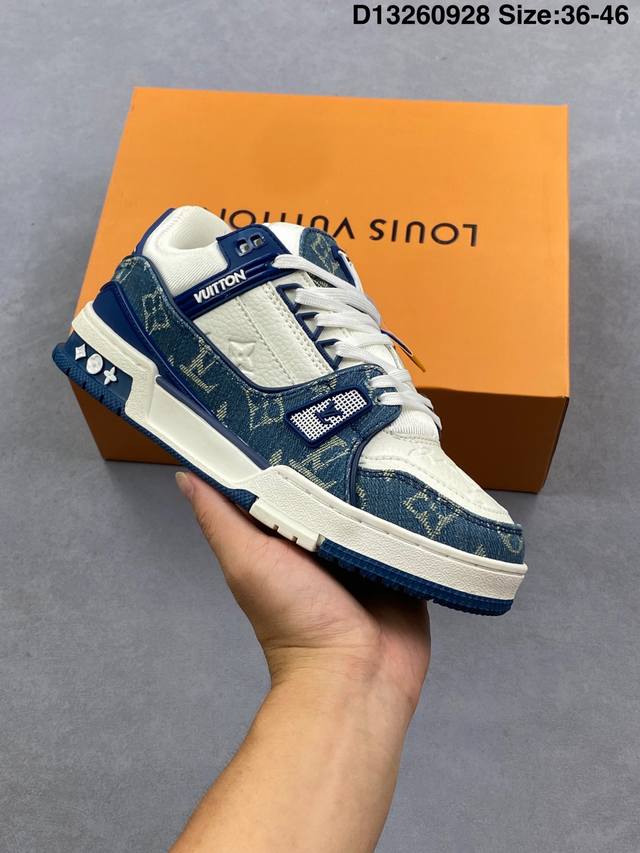 Lv Arch Light Sneaker 休闲运动文化百搭篮球板鞋 尺码：看图所示 编号：D13260928