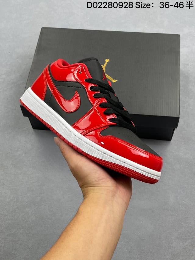 耐克Nike Air Jordan 1 Low Og Sp”Black Red“Aj1乔丹一代经典低帮文化百搭休闲运动篮球鞋 货号：Hv4089 尺码：36～4