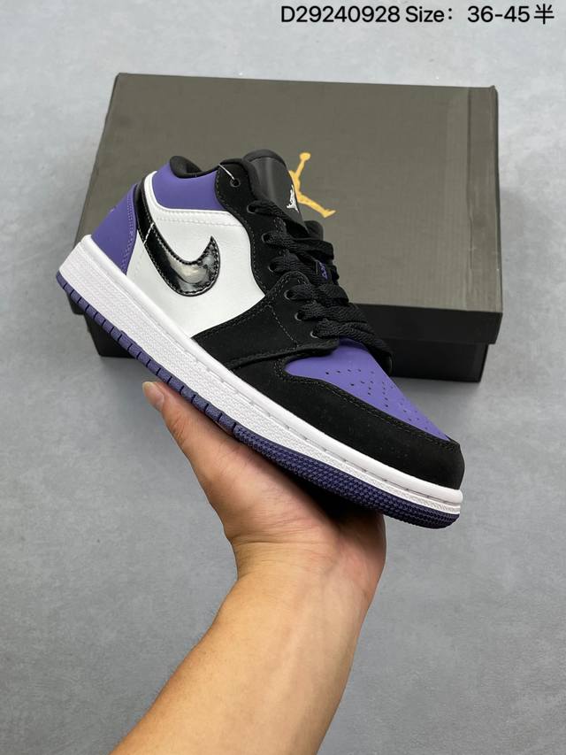 Nike Air Jordan 1 Low Aj1乔1低帮休闲板鞋 同步官方配色 原档冲孔鞋头 四线拉帮 鞋舌高弹海绵填充 官方货号:553558 113 Si