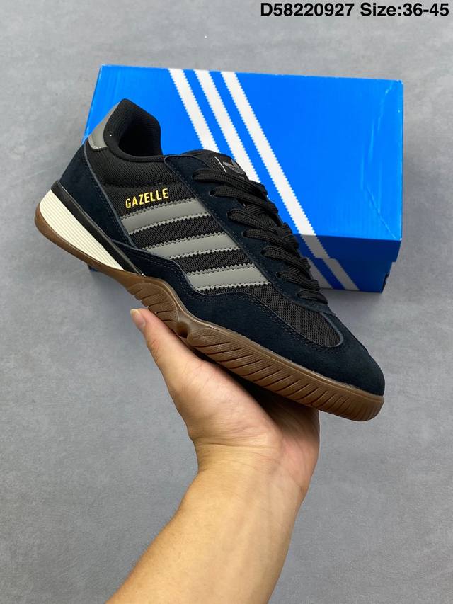 阿迪达斯Adidas Gazelle Sala 三叶草复古防滑耐磨低帮板鞋 鞋款采用柔软的绒面革和耐用的皮革衬里融合在橡胶外底上 尺码：36 37 38 38