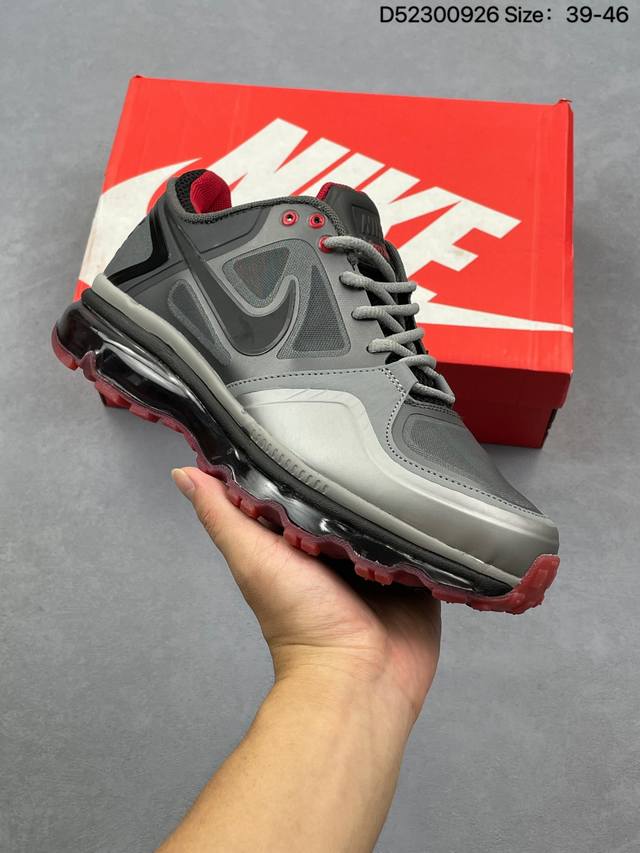 Nike Air Max 95 潮流百搭 气垫缓震慢跑鞋 Air Max 95就是源于设计师塞吉奥 罗扎诺的构想 Nike Air Max 95的设计灵感源于人