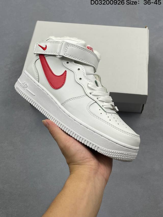 公司级 Nike Air Force 1 ‘07 空军一号低帮休闲板鞋 进口牛筋布 原楦头原纸板 纯正空军版型 定制鞋盒 全掌内置全掌气垫 原厂中底钢印 拉帮完