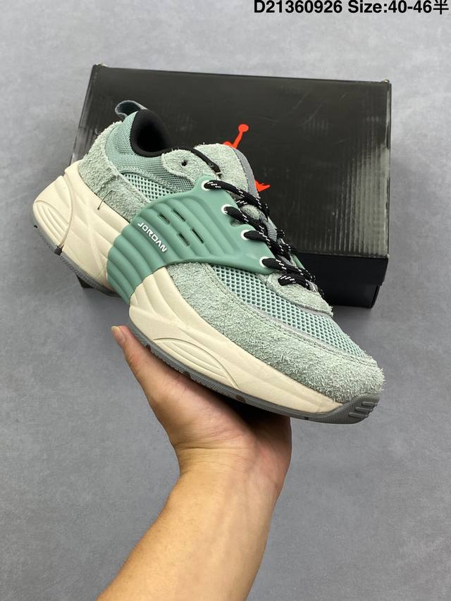 乔丹 Air Jordan Trunner 乔丹运动透气缓震休闲运动跑步鞋 货号：Ib3722 101 码数：40 40.5 41 42 42.5 43 44