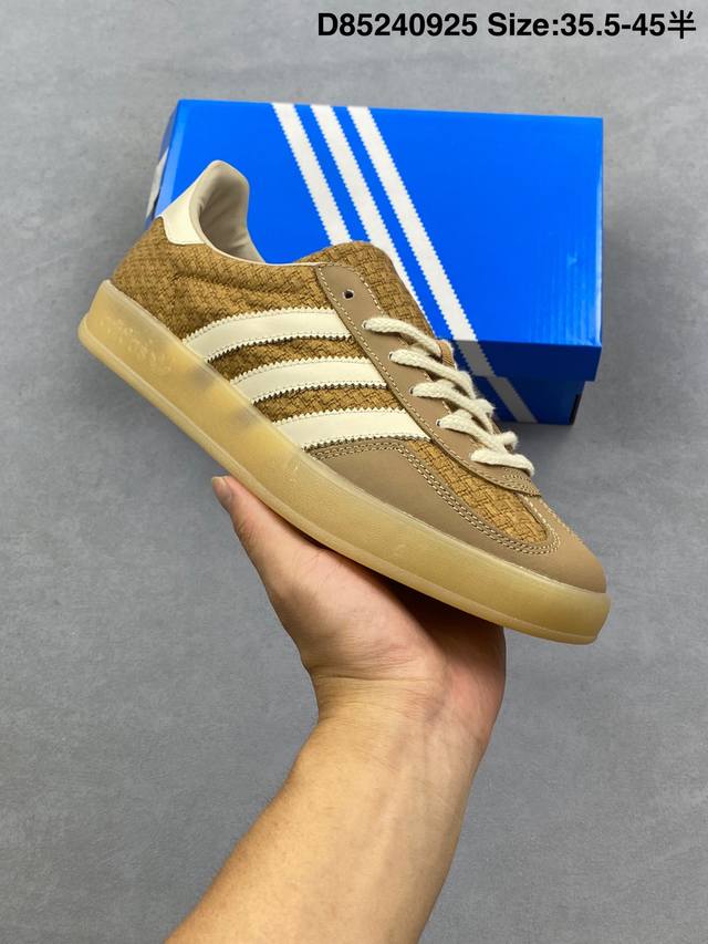 Adidas Originals Gazelle Indoor 三阿迪达斯叶草休闲防滑耐磨低帮板鞋 鞋头出色设计 塑就出众贴合感 稳固的后跟贴合足部曲线设计 软