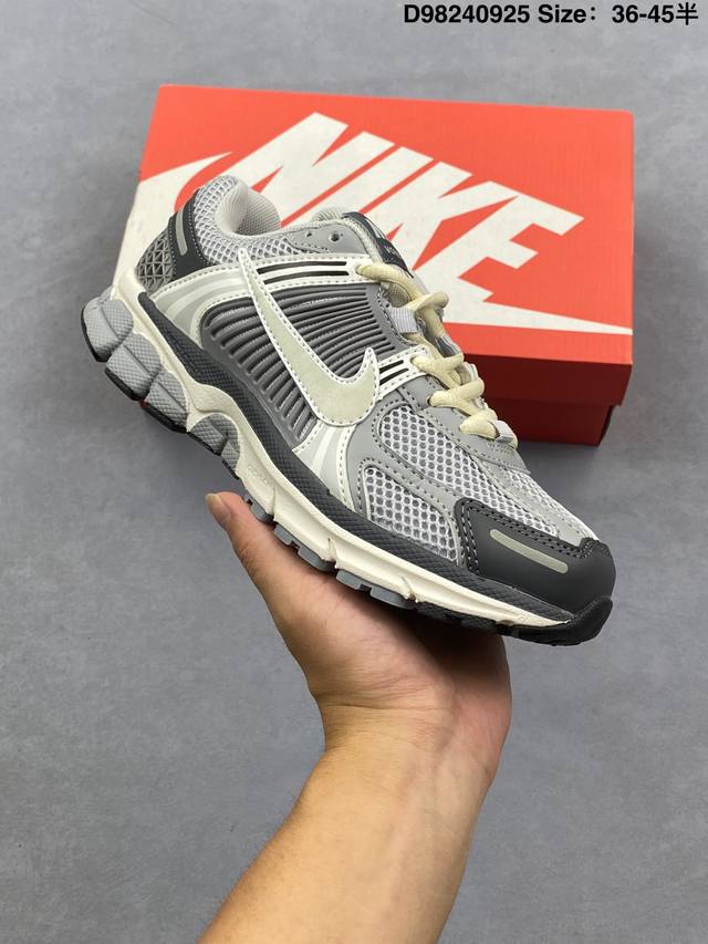 Nk Air Zoom Vomero 5 经典复古潮流运动跑鞋 Fd9919-001 原装纸板楦头开发 独家私模八层组合大底 市场唯一正确版本 进口三文治网面