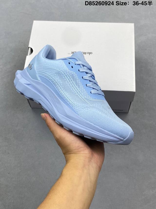 Alo Yoga Alo Runner 低帮男女同款 舒适简约防滑耐磨低邦板鞋 极具辨识度的设计，流畅的线条与恰到好处的弧度，彰显着品牌对美学的独特见解，简约而