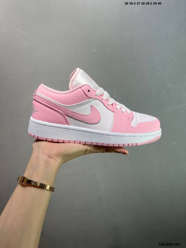公司级Air Jordan 1 Low 白粉 Aj1乔1低帮休闲板鞋 同步官方配色 市场唯一独家头层皮打造 原鞋原档案开发 原厂皮料 原档冲孔鞋头 正确满胶鞋垫