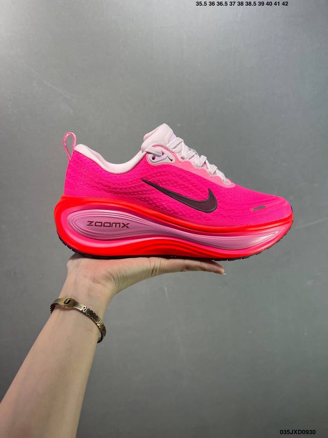 公司级Nike Vomero plus 耐克 舒适减震防滑 低帮跑步鞋 全掌Reactx泡绵中底 前掌和后跟还配备了Air Zoom气垫单元 据说跑起来更快更舒