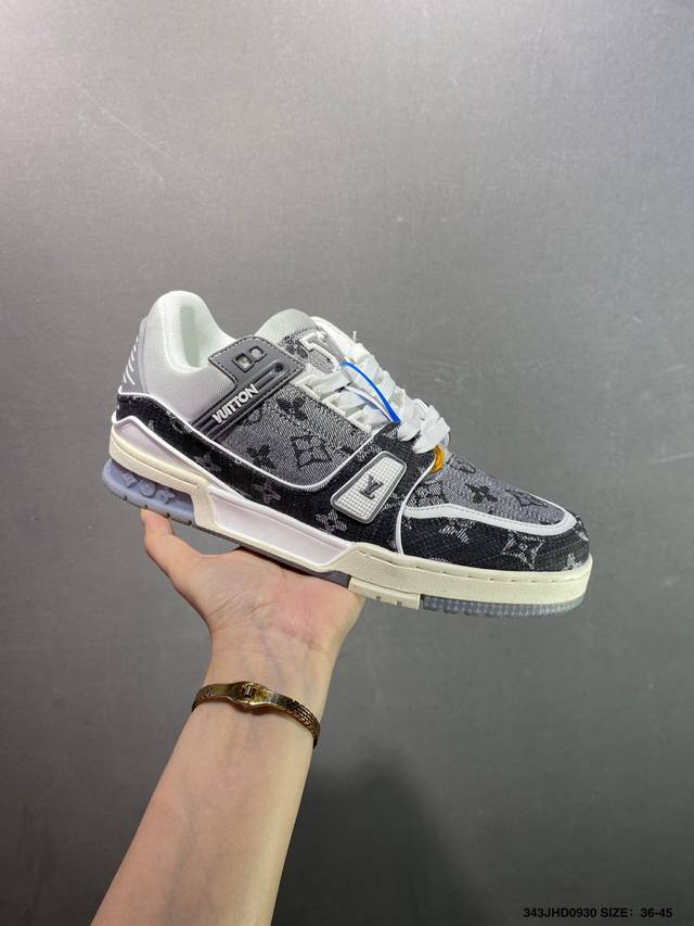 路易威登 Louis Vuitton Lv路易威登板鞋 新款 Lv Trainer最新配色运动鞋 L家 篮球鞋风格运动鞋 该鞋由艺术总监 Virgil Ablo
