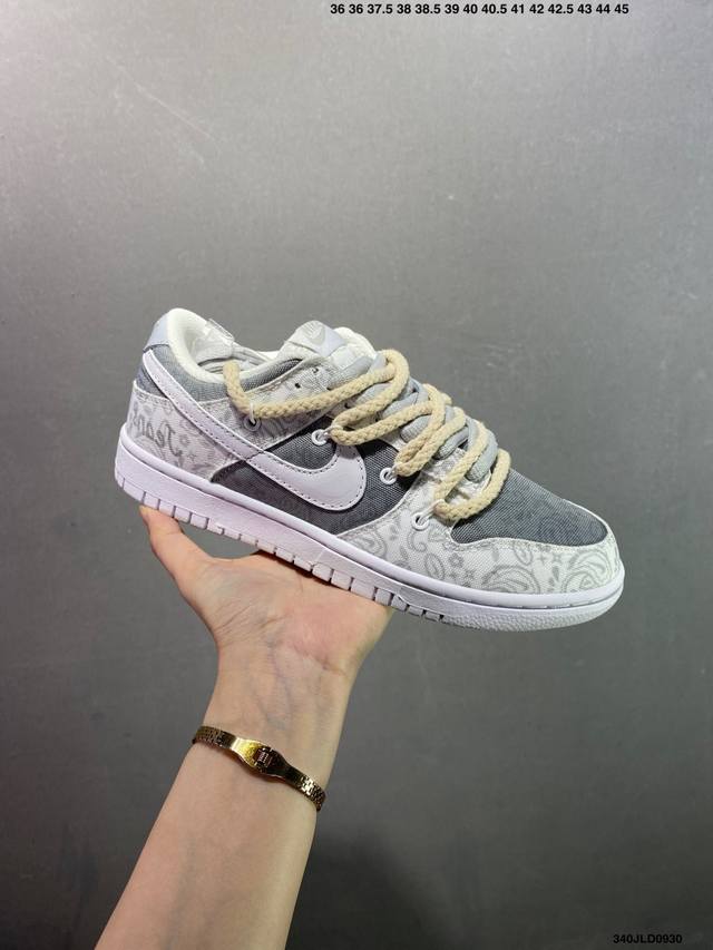 公司级Nike Dunk Low Sb联名 解构绑带滑板鞋. 这双鞋带系统延续了今年的代表性风格， 保持了 Dunk Sb Low 街头属性的同时，Virgil