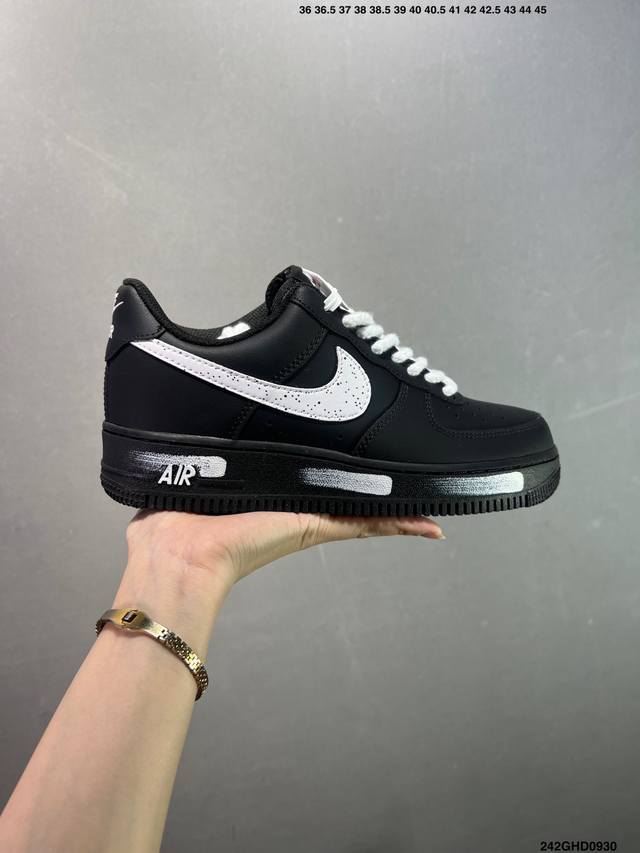 公司级Nike Air Force1 07 Low 定制空军 #原楦头原纸板 打造纯正空军版型 #专注外贸渠道 全掌内置蜂窝气垫 #原盒配件 原厂中底钢印、拉帮