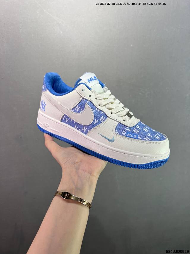 Nike Air Force 1 Low 原楦头原纸板 打造纯正空军版型 专注外贸渠道 全掌内置蜂窝气垫 原盒配件 原厂中底钢印、拉帮完美 货号: Hs8068