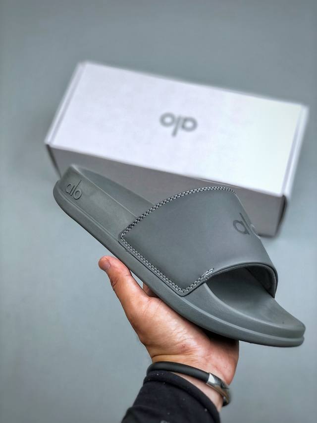 Alo Yoga Unisex It Slide 舒适百搭 防滑防磨一字拖鞋 尺码：36-45