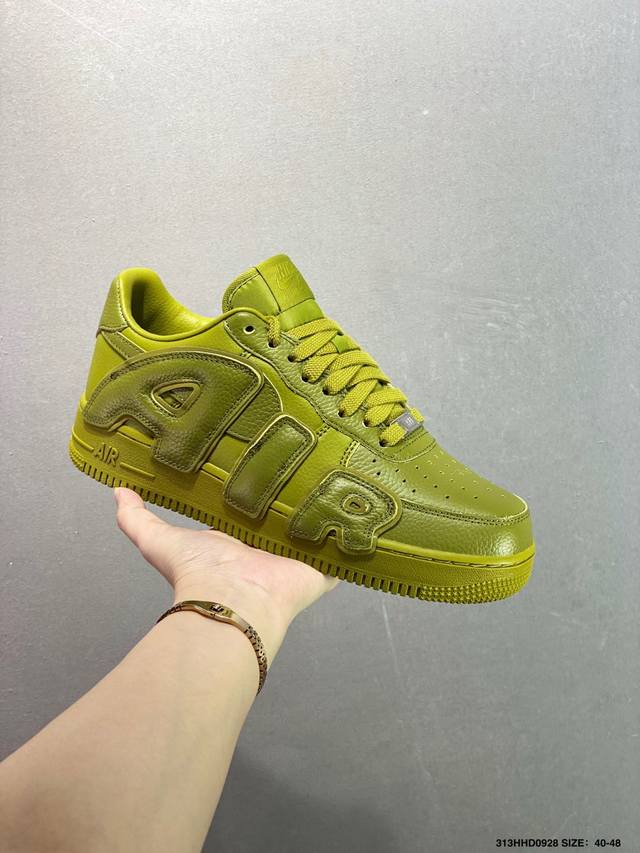 公司级Cpfm X Nk Air Force 1 07 Low 空军一号系列低帮经典百搭休闲运动板鞋“联名放大补丁字母” Hj8463-001 近日，A Ap