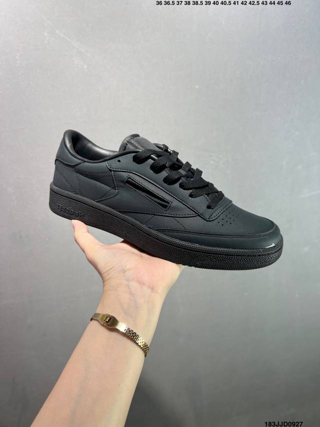 公司级Reebok锐步 Club C系列 Jjjjound White Qlive 运动舒适 减震耐磨 低帮休闲板鞋 货号:Gx9657 尺码:36 36.5