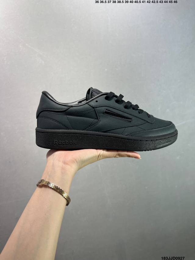 公司级Reebok锐步 Club C系列 Jjjjound White Qlive 运动舒适 减震耐磨 低帮休闲板鞋 货号:Gx9657 尺码:36 36.5