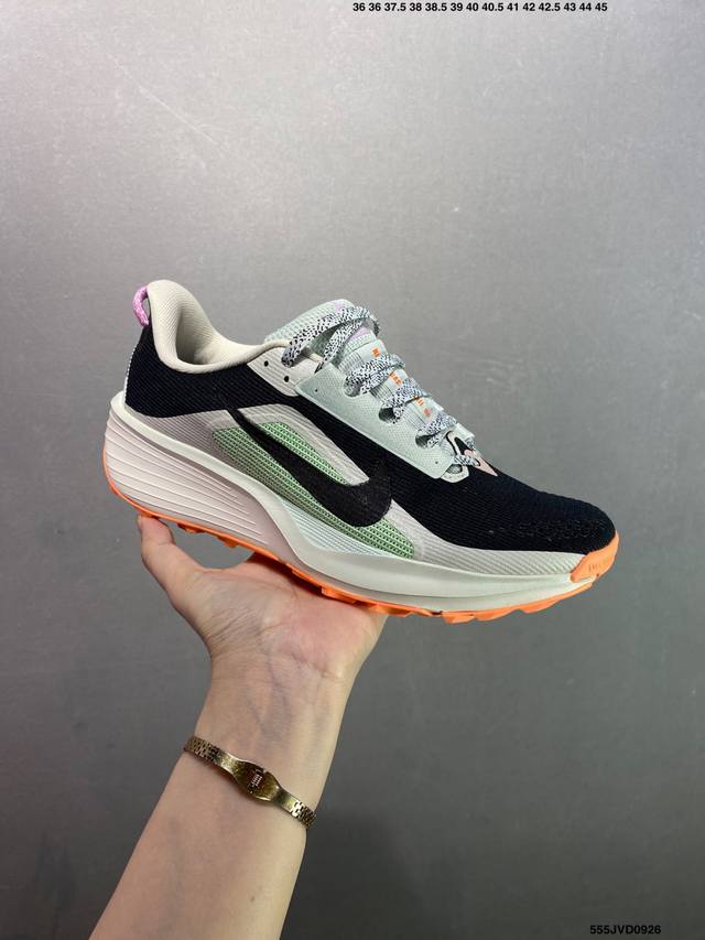 公司级Nike Reactx pegasus Trail 6 Next Nature 越野跑步鞋 登月兼顾迅疾外观和稳固脚感 后跟覆面和中足动态支撑巧妙融合 缔