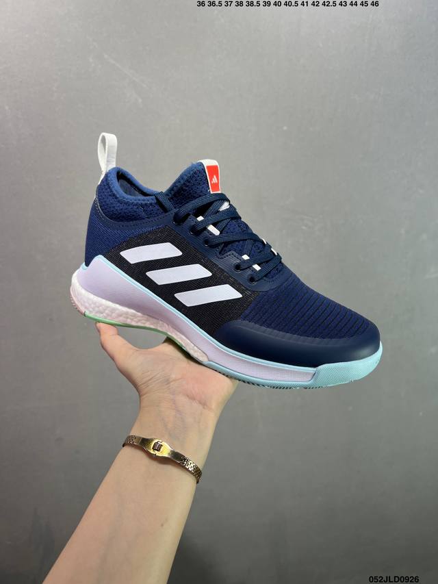 公司级Adidas Crazyflight Mid 减震防滑 中高帮 阿迪达斯 训练鞋 推出可提升室内球场表现的跳高鞋 中切设计增加脚踝支撑 采用透气网眼鞋面