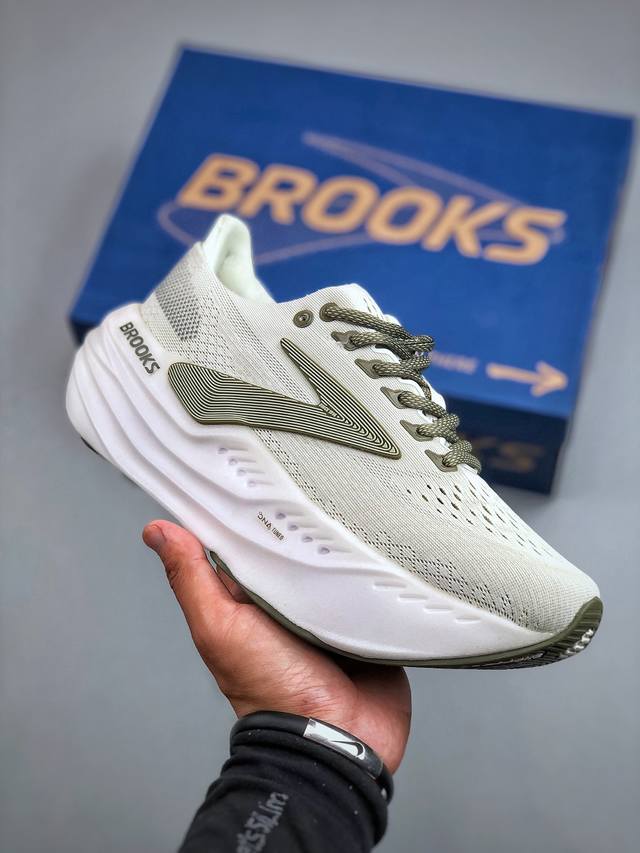 Brooks 布鲁克斯Glycerin Max 超级甘油 厚底马拉松缓震跑鞋 该鞋以厚实的中底和高分子注氮技术为特点 提供极致的缓震性能 鞋面柔软厚实 具有良好