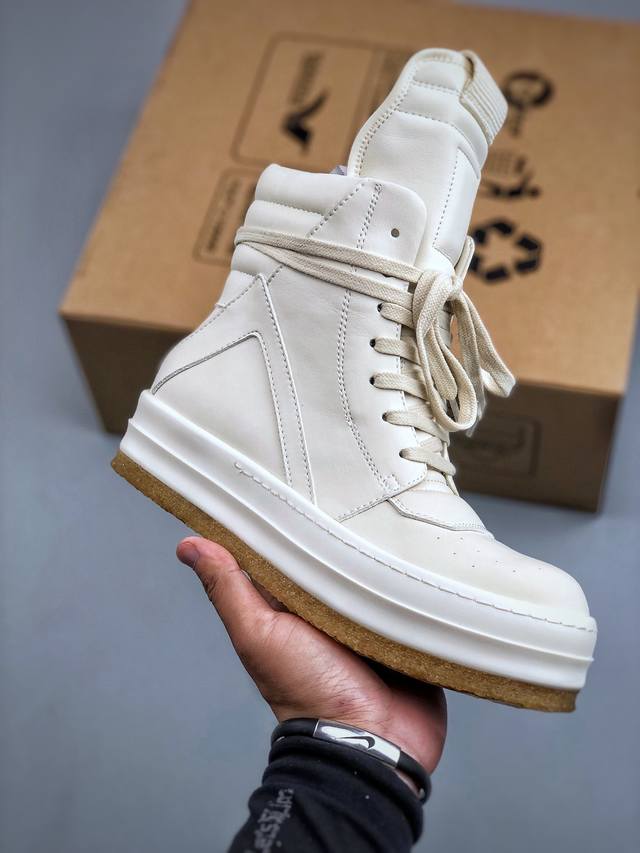 莞产G版，Ro Rick Owens 瑞克 欧文斯 款式 倒三角 烟胶底 细鞋带款 皮料 东莞原厂进口全新2025年新材质“摔纹粒面头层小牛皮” 鞋带 鞋带采用
