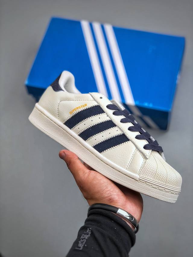 Adidas Superstar Ii 贝壳头休闲板鞋 货号：Jr6989 尺码：35-44 半