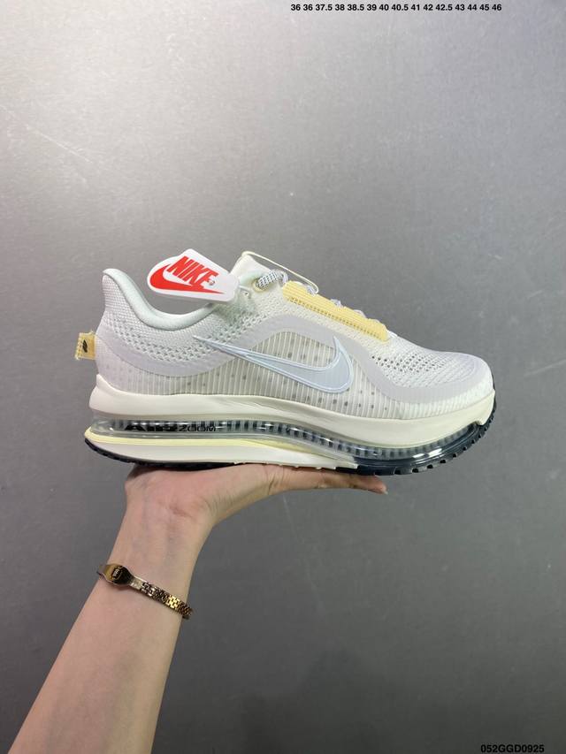 公司级Nike pegasus premium Atmosphere 粉色 全掌可见的Air Zoom首次在pegasus系列中出现，模仿了Vaporfly的碳