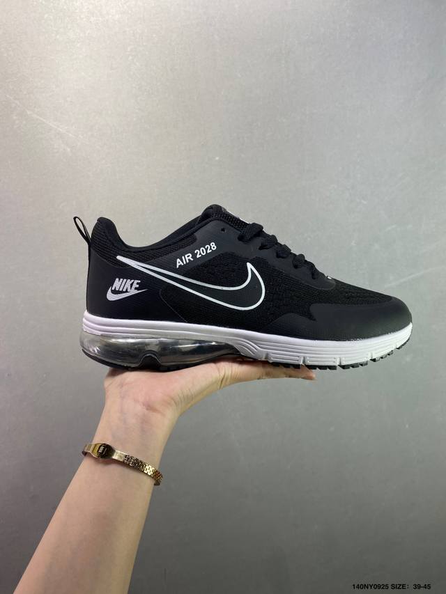 真标Nike Air Max 2028 系带 织物合成革减震防滑耐磨透气轻便 低帮跑步鞋 货号:Cj1677-001 尺码:39 40 40.5 41 42 4
