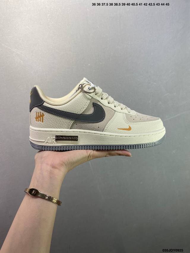 Nike Air Force 1 ‘07 Low “联名 涂鸦勾”空军一号 低帮 运动鞋 休闲鞋 折边针车 工艺难度大 原楦头原纸板 原装鞋盒 定制五金配件 内