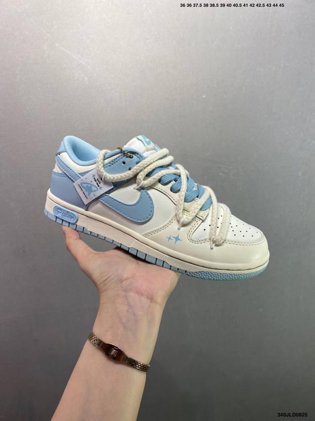 公司级Nike Dunk Low Sb联名 解构绑带滑板鞋. 这双鞋带系统延续了今年的代表性风格， 保持了 Dunk Sb Low 街头属性的同时，Virgil