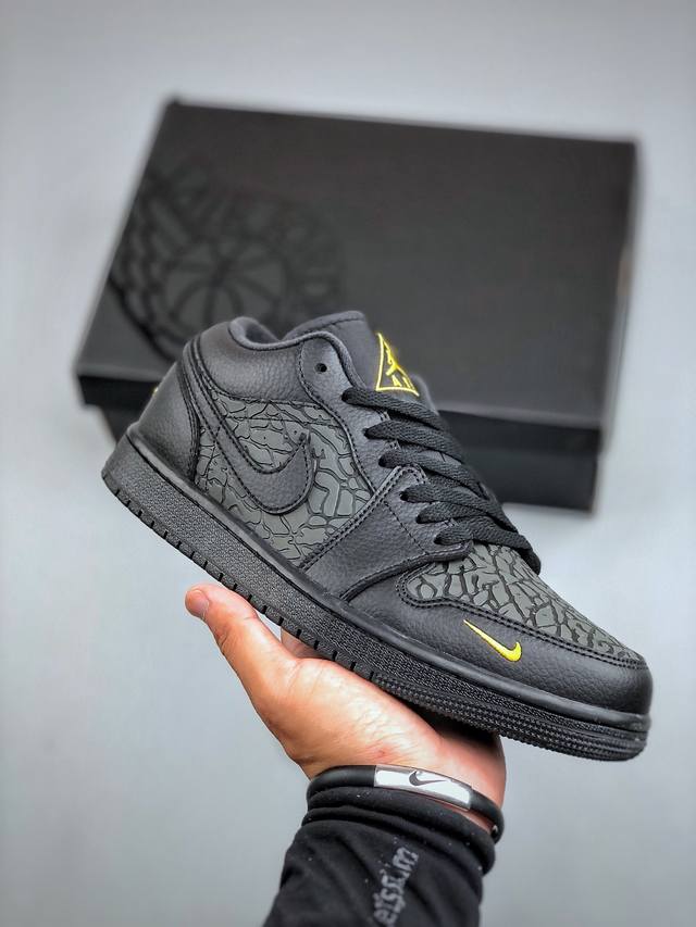 Nike Air Jordan 1 Low Se Aj1 乔1 耐克 低帮文化篮球鞋 完美品质出货 细节如图所示 鞋面切割工整 冲孔整齐干净 中底拉帮线 整体清