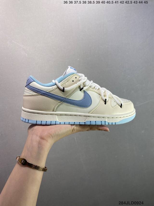 公司级耐克Nike Sb Dunk Low pro 复古低帮 休闲运动滑板板鞋。采用脚感柔软舒适Zoomar气垫，有效吸收滑板等极限运动在落地时带来的冲击力，为