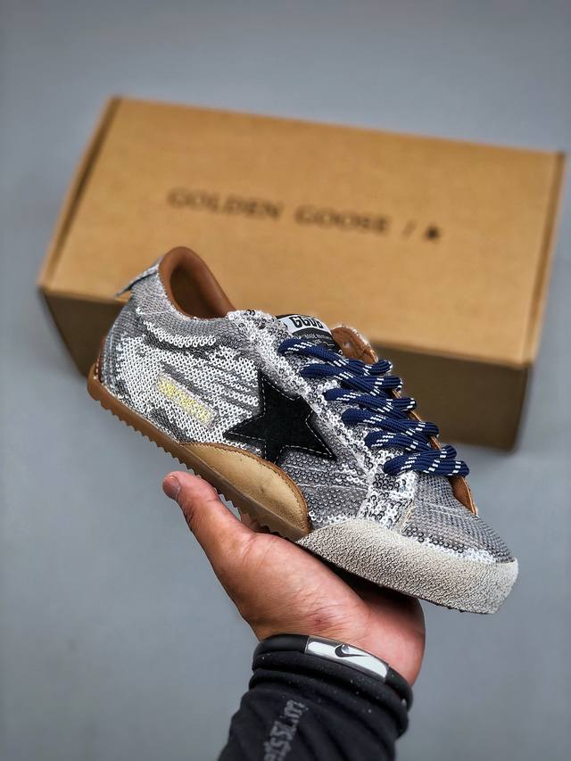 L Golden Goose True Star 25S最新款 易烊千玺 萱美 王一博 朱亚文同款鞋 小红书爆款鞋 采用进口牛皮羊皮内里 舒适感爆满 Golde