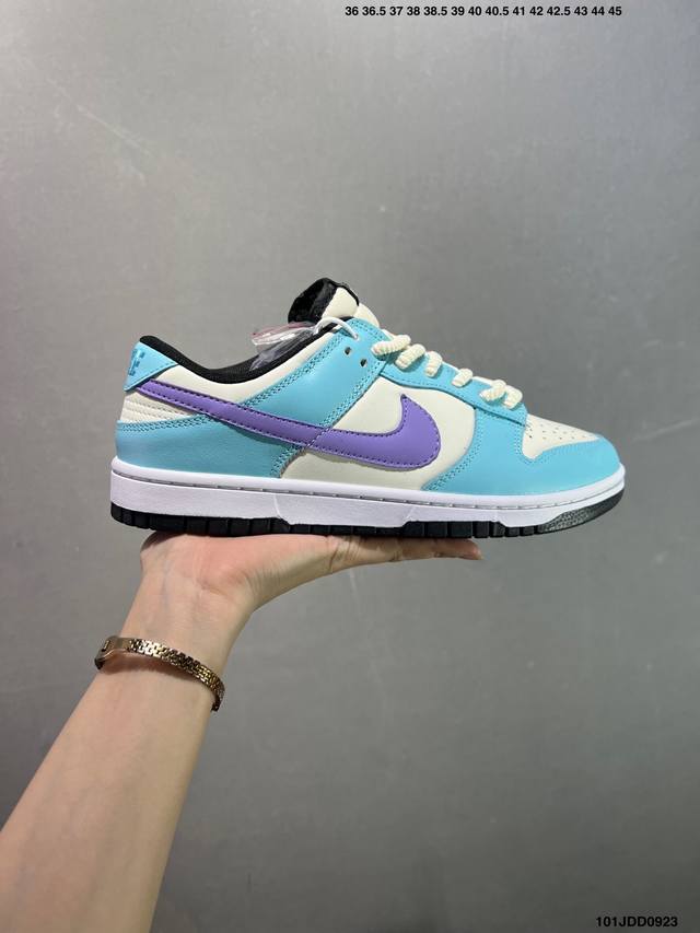 耐克Nike Dunk Low 扣篮系列 复古低帮休闲运动滑板板鞋 采用脚感柔软舒适Zoomair气垫 有效吸收滑板等极限运动在落地时带来的冲击力 街头运动者们