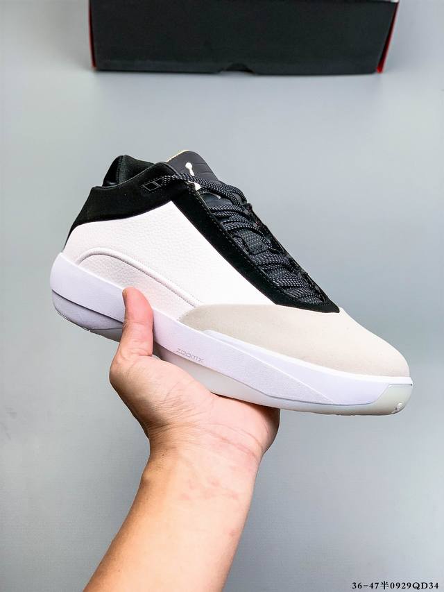 公司级！Air Jordan 40 pf 秋冬新品缓震耐磨实战训练运动鞋 该鞋款焕新演绎经典设计。我们首次在全掌型 Zoomx 泡绵上搭载全掌型 Air Zoo