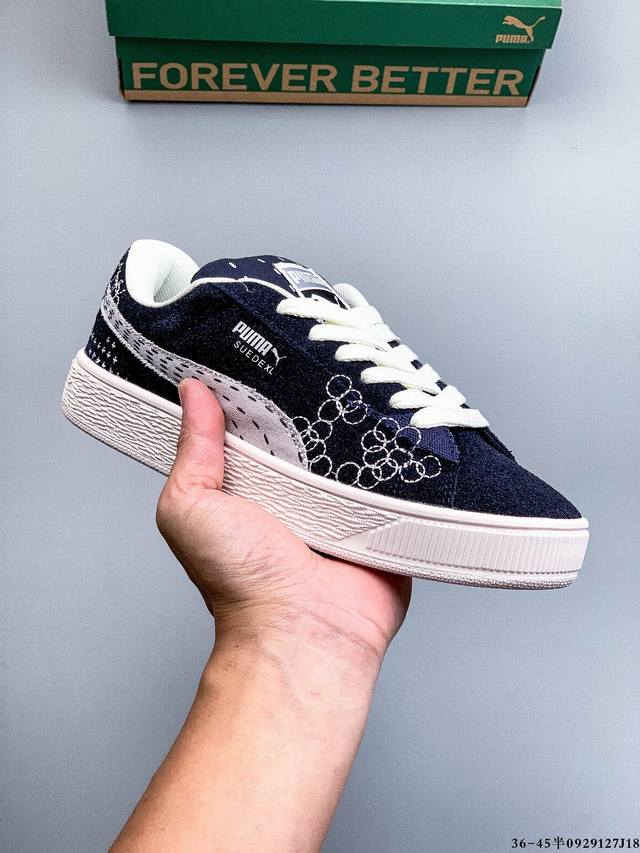 彪马puma Suede Xl 全新休闲板鞋！鞋身通体采用细腻的麂皮材质，厚实柔软，质感出众；鞋侧保留puma标志性跑道图案，侧面与后跟点缀金属色puma Lo