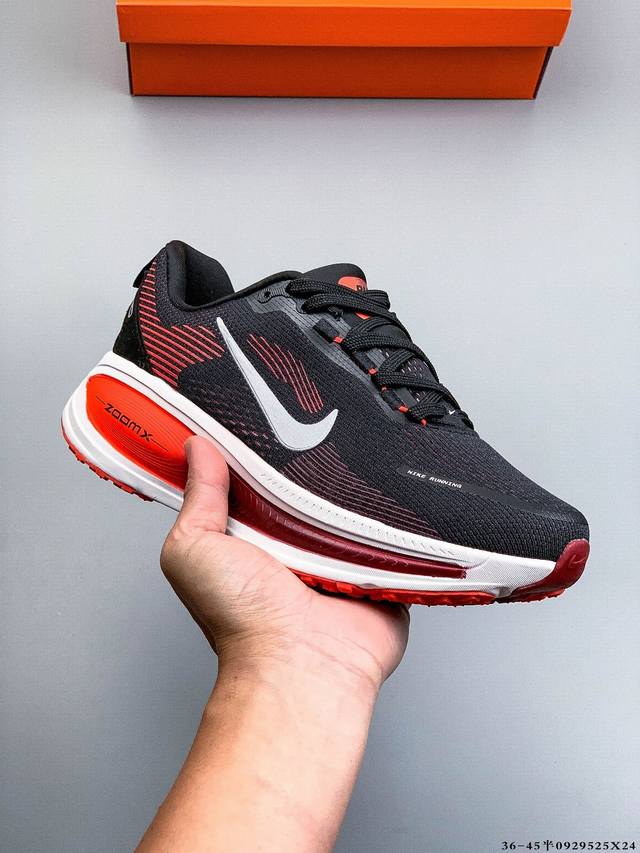 Nike Air Zoom Vomero 18 缓震透气休闲慢跑鞋 新版Vomero结合全新Zoomx和Reactx泡绵 提供双重缓震效果 铸就非凡迈步体验 0
