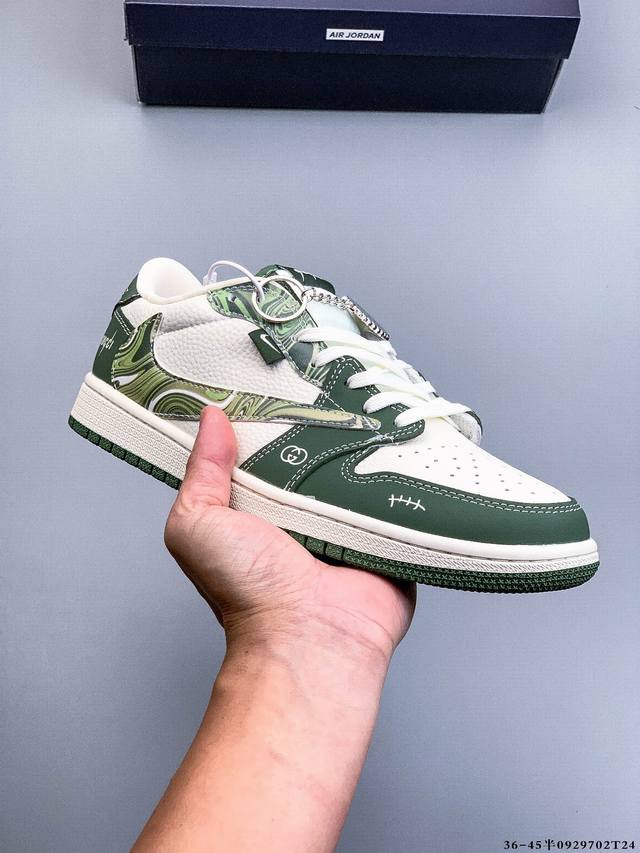 耐克Nike Air Jordan 1 Low Aj1乔1 低帮潮流缓运动休闲板鞋。Aj1 低帮拼接 完美版型真头层牛皮# 内置缓震气垫 原鞋开模 拒绝公底 购