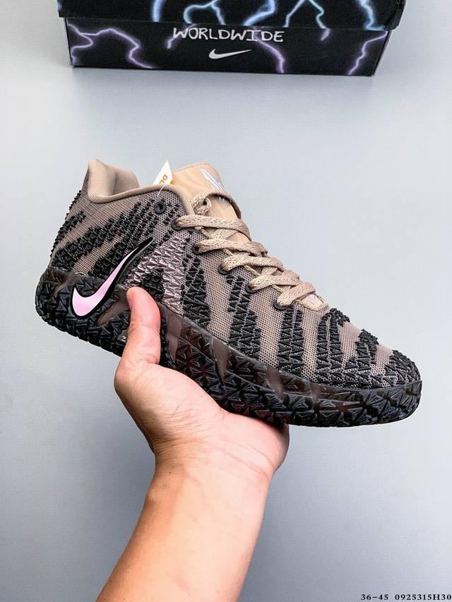 Nike 莫兰特三代 Zoom Ja 3 Ep 低帮休闲运动篮球鞋！ Ja 3 的设计旨在展现莫兰特大胆且充满活力的设计风格，将其亲力亲为的创意融入鞋型设计中，