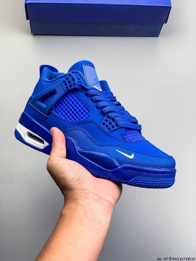 公司级头层！Air Jordan 4 Aj4代中帮复古休闲运动文化篮球鞋。秉承轻量化的速度型篮球鞋设计思想完成设计，降低重量的同时提升舒适度，中底延续前作使用了