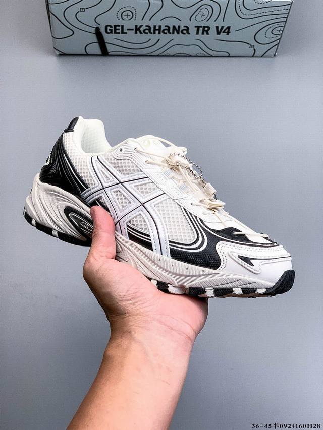 Asics Gel-Kahana Tr V4 耐磨透气低帮休闲鞋 户外机能元素 绑带沿用系列经典绑带设计 演绎现代潮流机能属性 结合潮流线条轮廓凸显浓郁的探索野